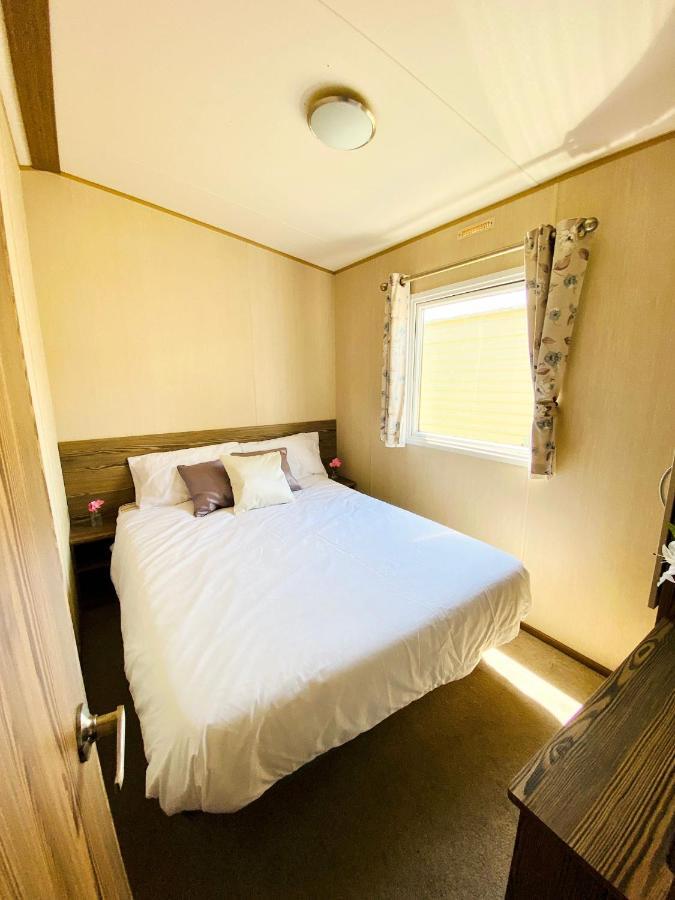 Dizzard 23 Hotel Bridgerule Ngoại thất bức ảnh